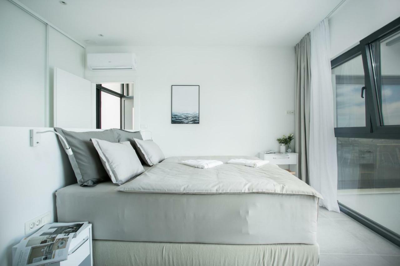Holiday Home Olive Exclusive - 8 People, Heated Pool, Okrug Gornji, Sea View 트로기르 외부 사진