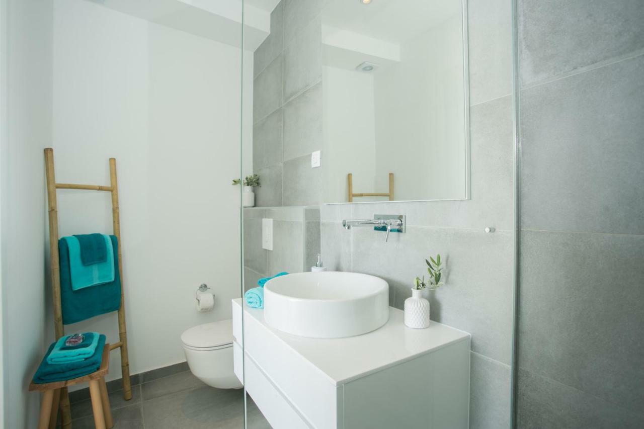 Holiday Home Olive Exclusive - 8 People, Heated Pool, Okrug Gornji, Sea View 트로기르 외부 사진